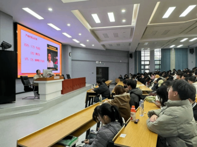 计算机学院2024级学生见习活动 探索计算机软硬件研究前沿